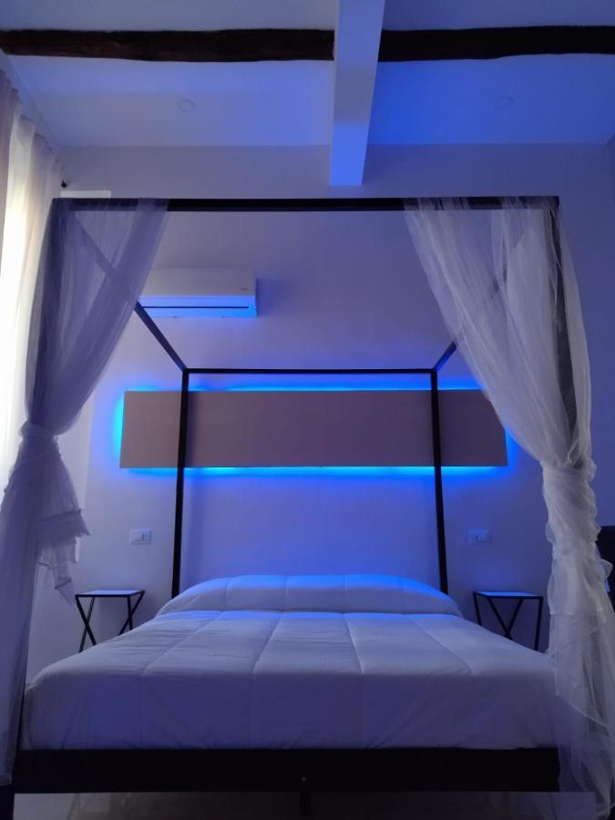 Relais Torre Gloria Bed and Breakfast Napels Buitenkant foto