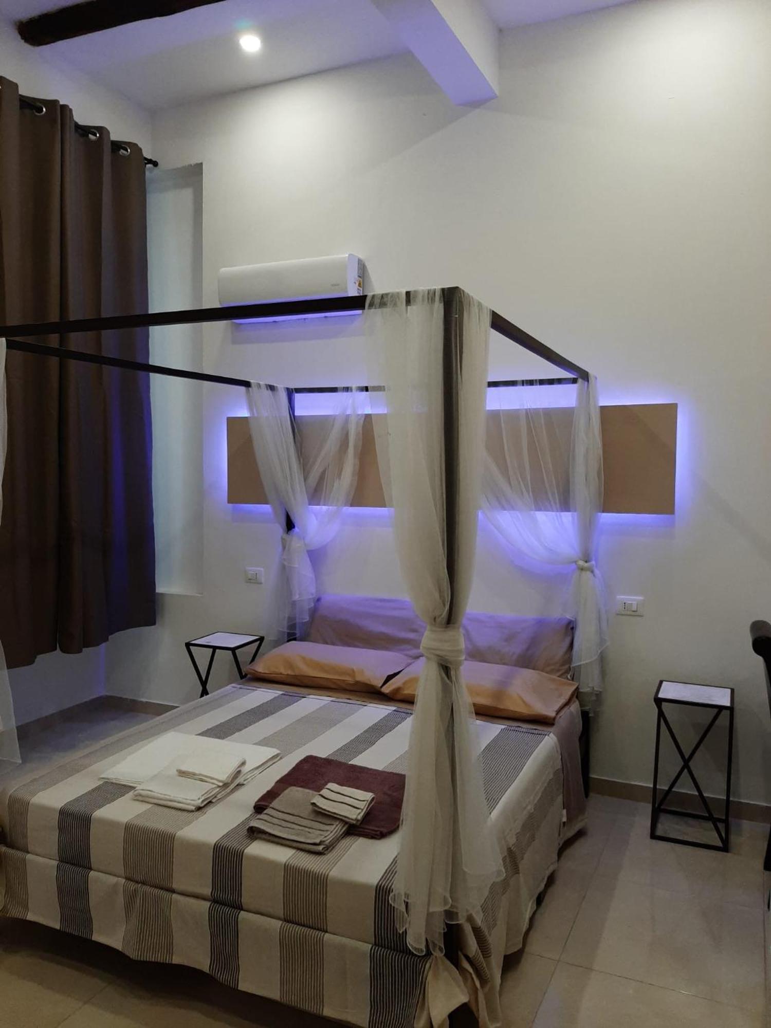 Relais Torre Gloria Bed and Breakfast Napels Buitenkant foto