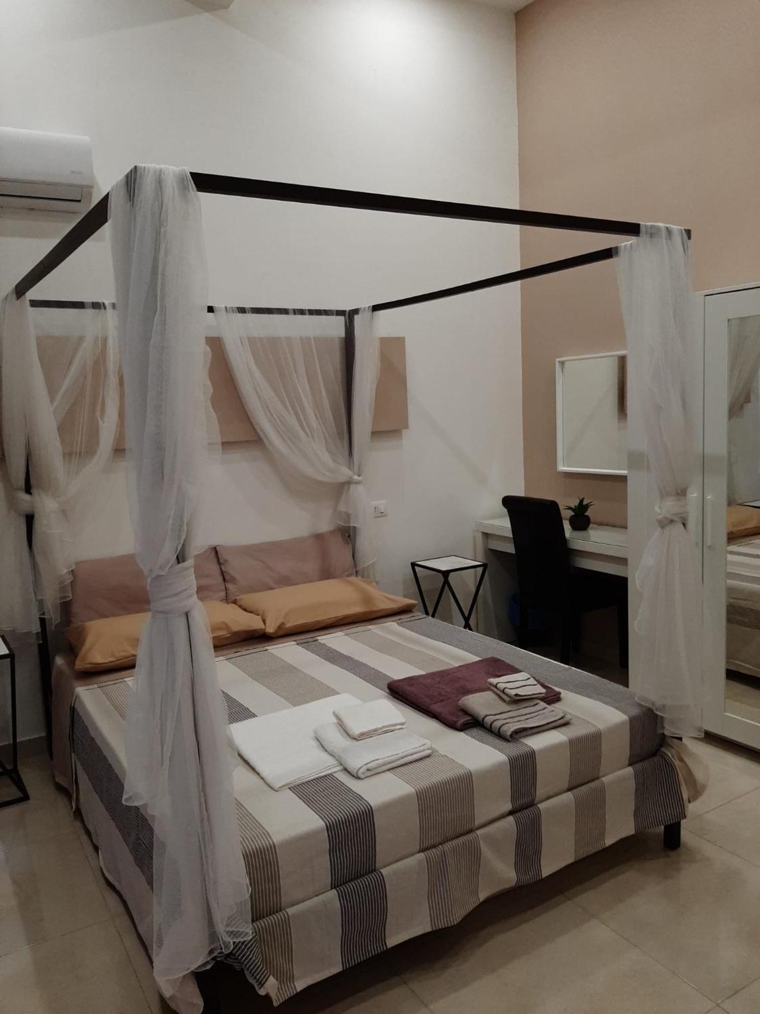 Relais Torre Gloria Bed and Breakfast Napels Buitenkant foto